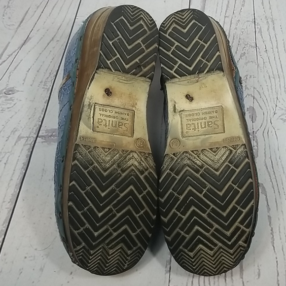 Women's Sanita Clogs Blue Denim Embroidered Floral - Picture 6 of 8